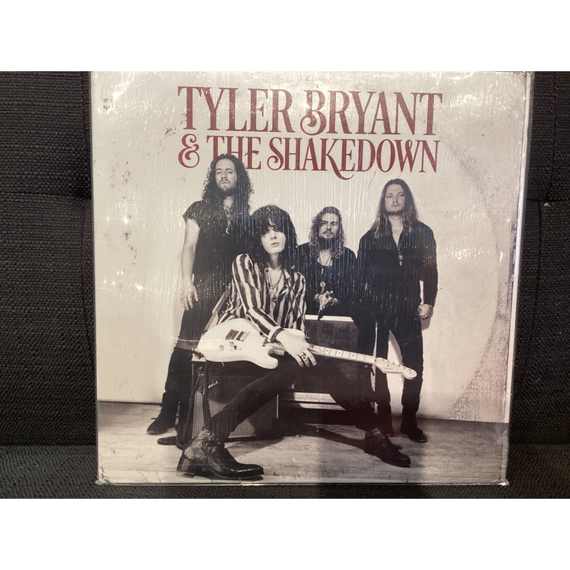 [USED] TYLER BRYANT & THE SHAKEDOWN s/t LP
