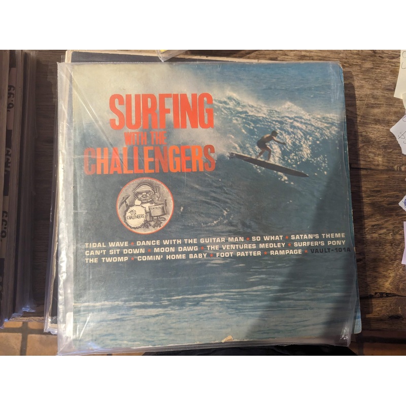 [USED] THE CHALLENGERS Surfing With the Challengers LP
